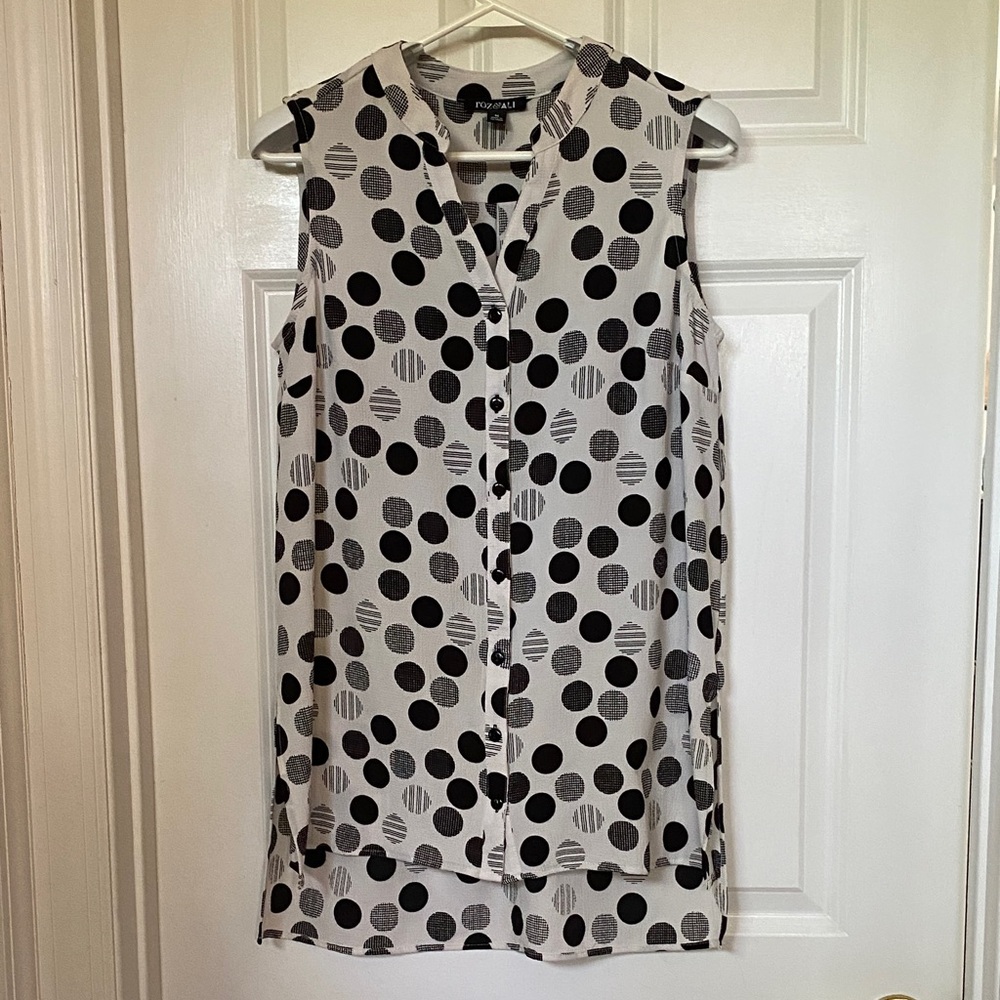 Polka Dot Sleeveless Tunic Blouse